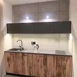 Warsaw City Studio Apartmán *